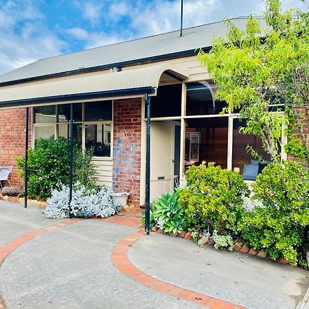 The Morrison Stables Apartamento Geelong Exterior foto